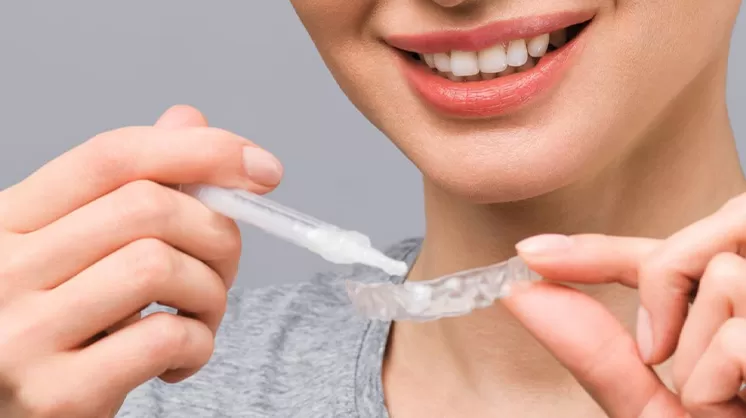 Safest Teeth Whitening For Coffee Drinkers (2025 Guide)