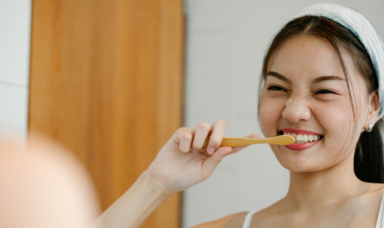 Natural vs Chemical Teeth Whitening: What’s Better For You?cid=15